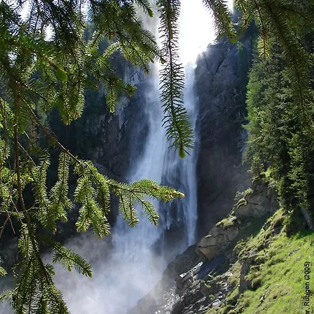 Alpenhotel فندق