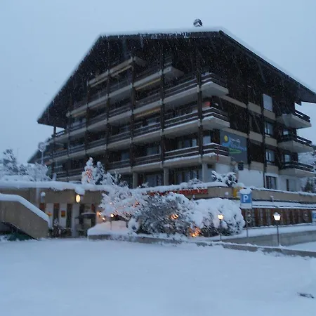Ξενοδοχείο Alpenhotel 3*